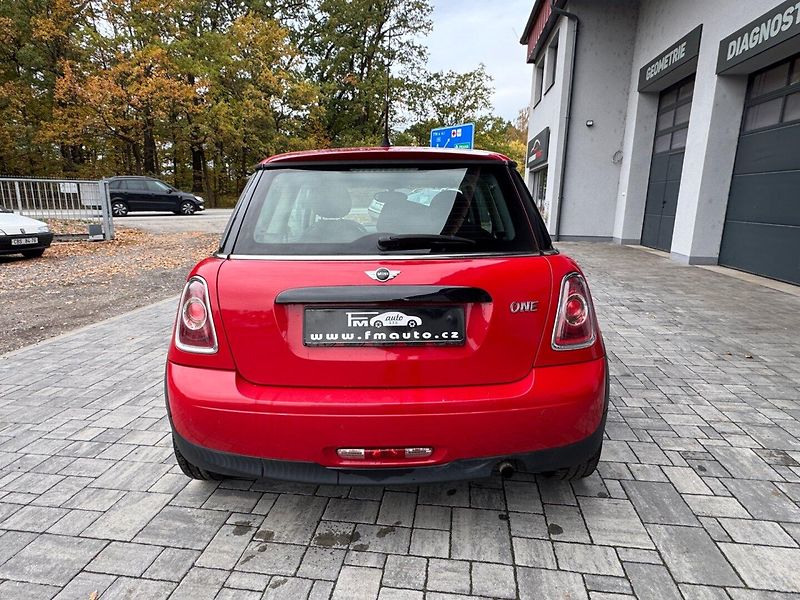 Mini One (2011) 1.6 16V - fotka 6 z 25