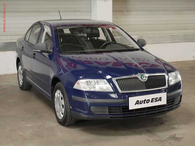 Škoda Octavia (2011) 1.6 16V, 2.maj,ČR, Klima - fotografie inzerátu