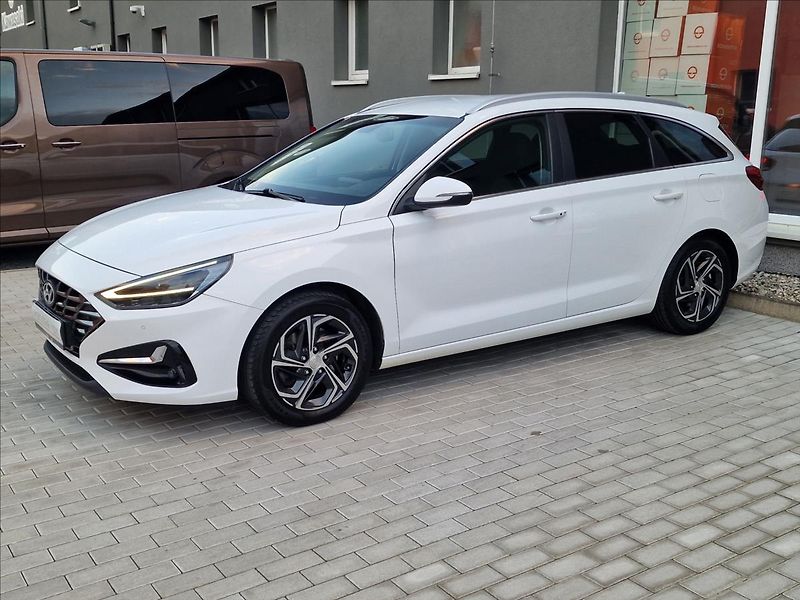 Hyundai i30 1.0 T-GDI Smart Kombi,ČR,1Maj - fotka 6 z 50