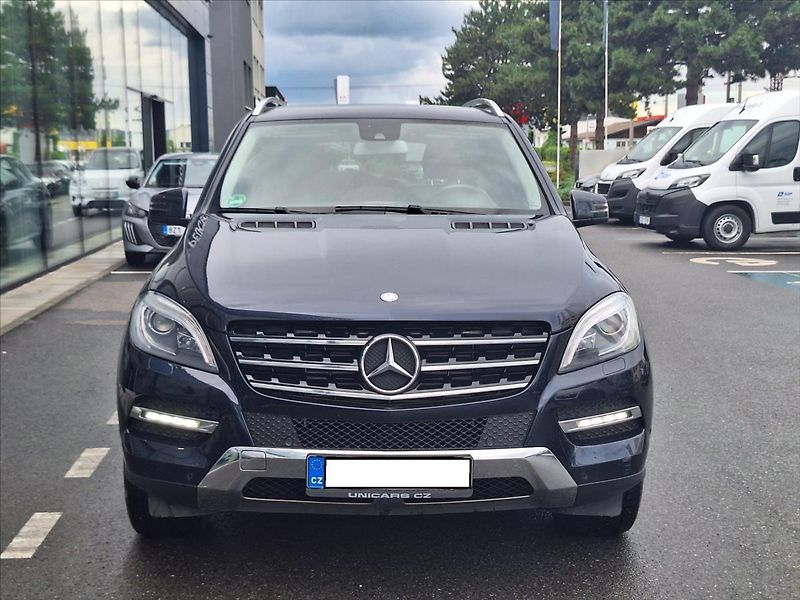 Mercedes-Benz Třídy M 3,0 Bluetec 4Matic  ML 350 ČR - fotka 2 z 16