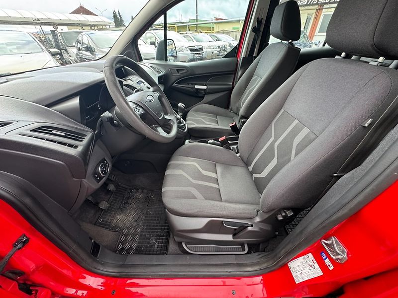 Ford Tourneo Connect (2017) 1,5D 88 KW BEZ AD BLUE DPH - fotka 14 z 43