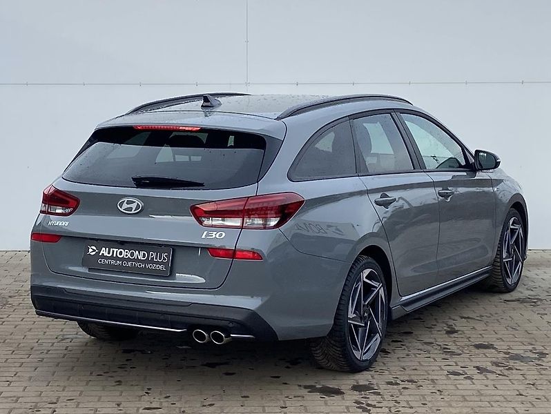 Hyundai i30 1.5 T-GDI 103kW DCT N-Line - fotka 2 z 19
