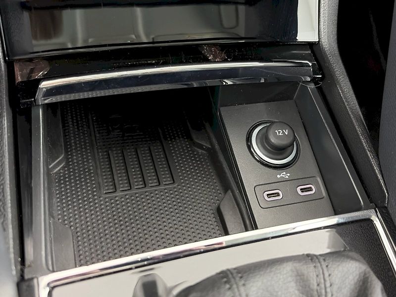 Škoda Karoq (2025) DSG 2.0TDI 110kW Selection Tou - fotka 25 z 34