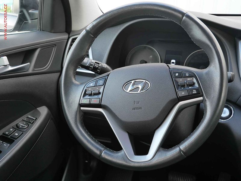Hyundai Tucson (2015) 2.0CRDi 4x4, 1.maj,ČR, AT - fotka 11 z 30