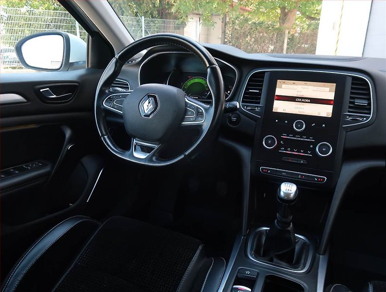 Renault Mégane (2018) Intens 1.5 dCi, ČR,1.maj - fotka 7 z 17
