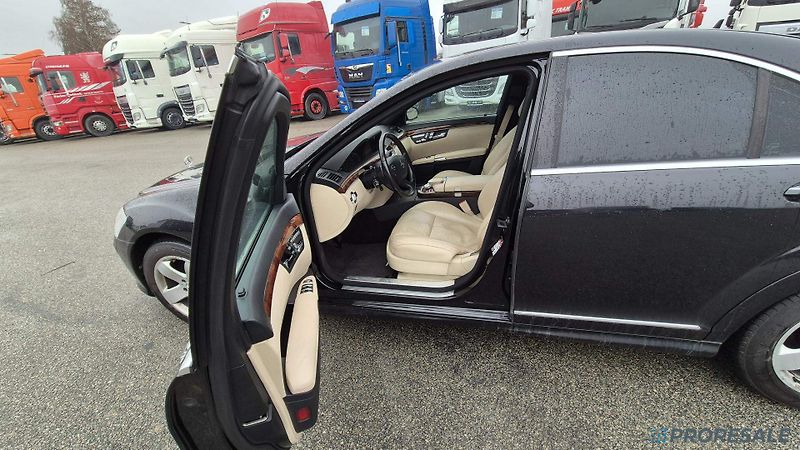 Mercedes-Benz Třídy S S320 CDI 4-MATIC-není odpočet - fotka 9 z 19