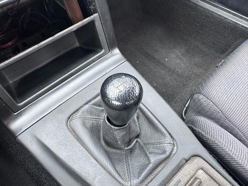 Mazda MX-5 (1990) NA 1,6i 85 KW MRKAČKA STK - fotka 37 z 47