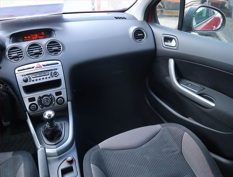 Peugeot 308 (2007) 2.0 HDI, Klima, CZ doklady - fotka 8 z 15
