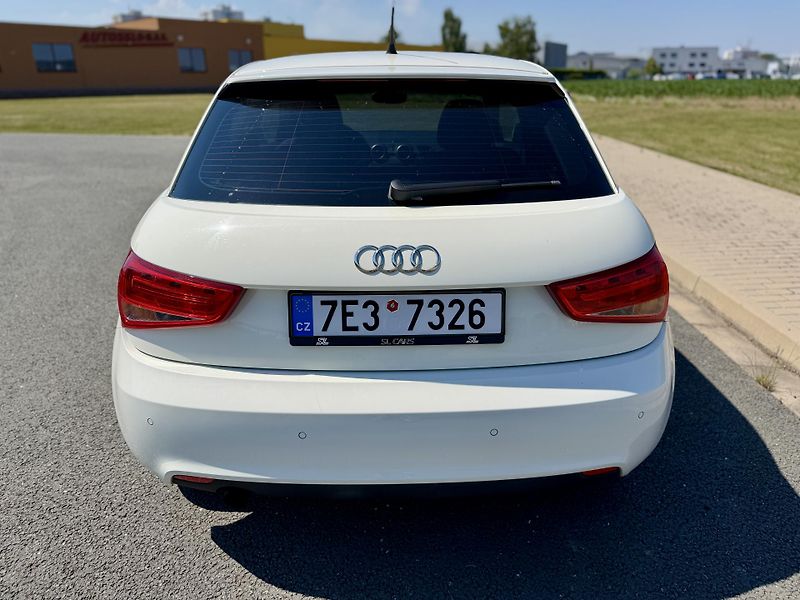 Audi A1 1.2 TFSI AC VÝHŘEVY SERVISKA - fotka 4 z 31