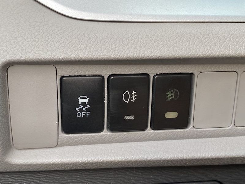 Toyota Sienna 3.5i V6, automat, 4x4, STK - fotka 27 z 28