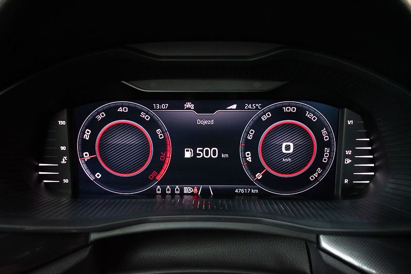 Škoda Kamiq 1.5 TSI MONTE CARLO*TAŽNÉ*ČR* - fotka 22 z 47