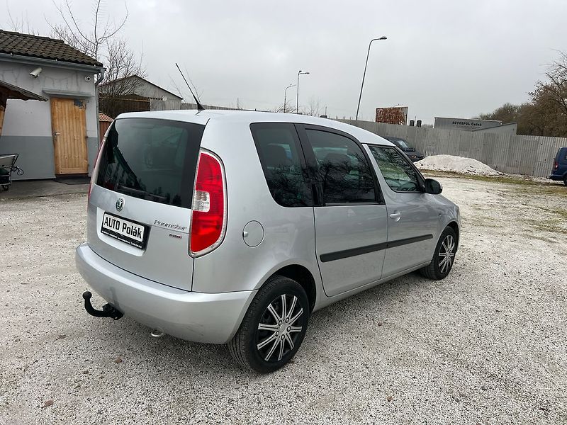 Škoda Roomster 1.6 TDi - fotka 14 z 15