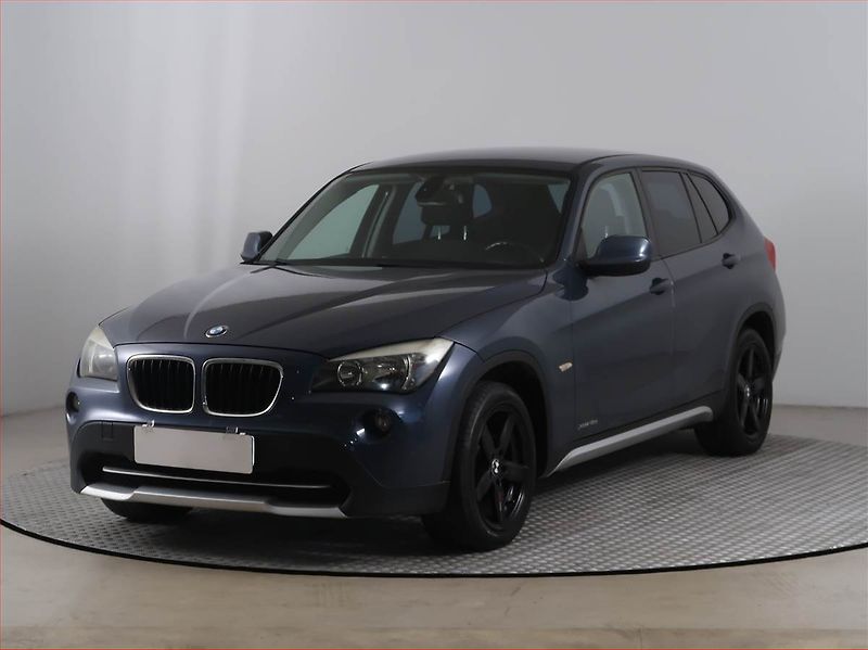 BMW X1 (2012) xDrive18d, 4X4, Automat - fotka 2 z 16