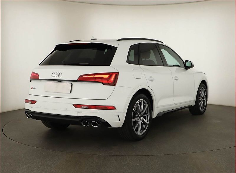 Audi SQ5 (2022) 3.0 TDI - fotka 5 z 26