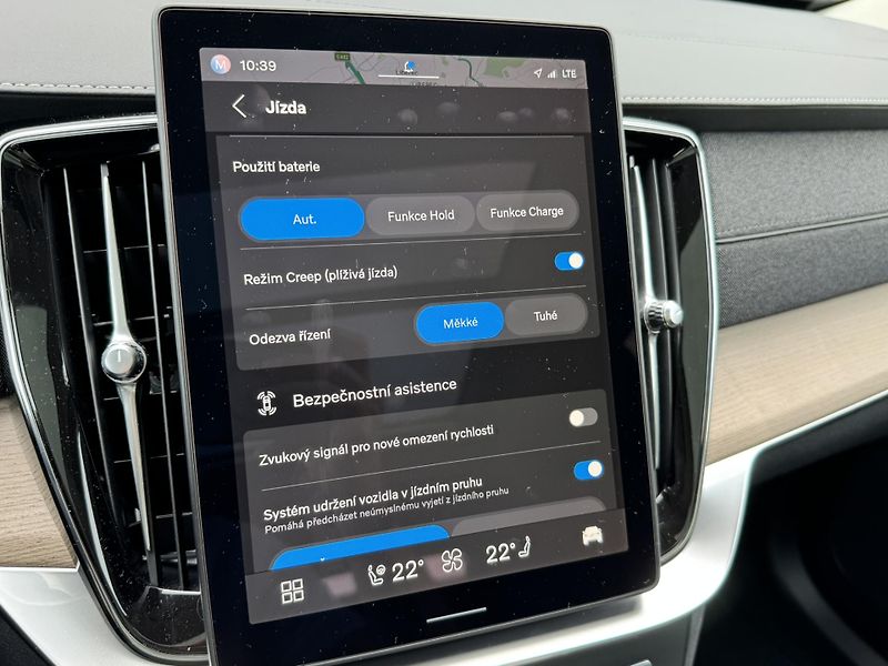 Volvo XC90 T8 AWD PLUS BRIGHT/ 360 / kola - fotka 55 z 62