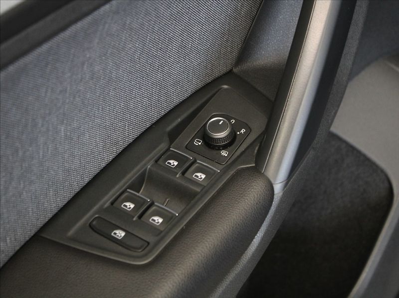 Seat Tarraco 1,5 TSi 110kW Style 7-míst ČR - fotka 18 z 21
