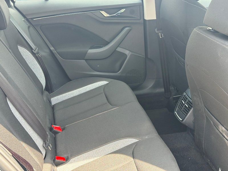 Škoda Scala (2025) Selection 1.0 TSI 85 kW - fotka 8 z 22