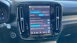 Volvo XC40 ULTIMATE DARK, B4 FWD, 145+10 - náhled 24
