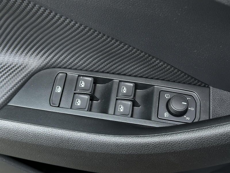 Škoda Scala 1.5TSi DSG 150PS Monte Carlo K - fotka 16 z 44