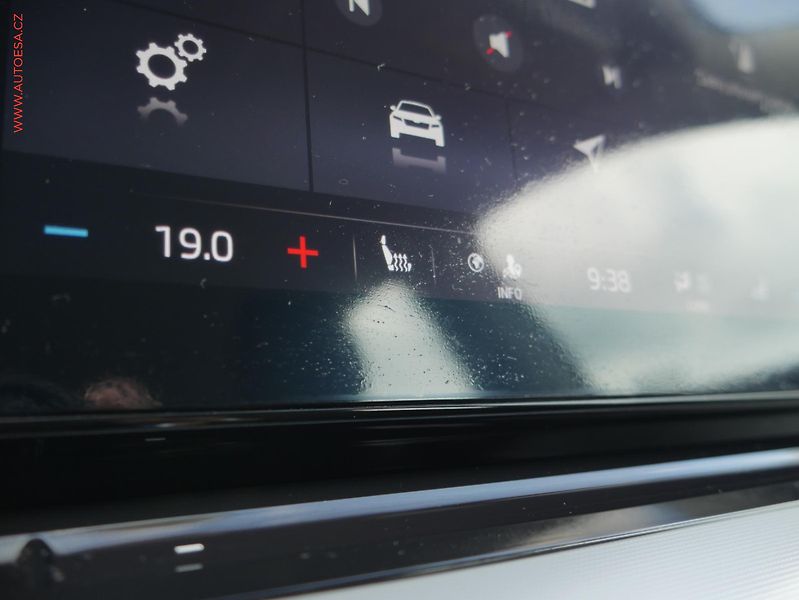 Škoda Octavia (2021) 2.0 TDi, ČR, Style, LED, navi - fotka 13 z 17
