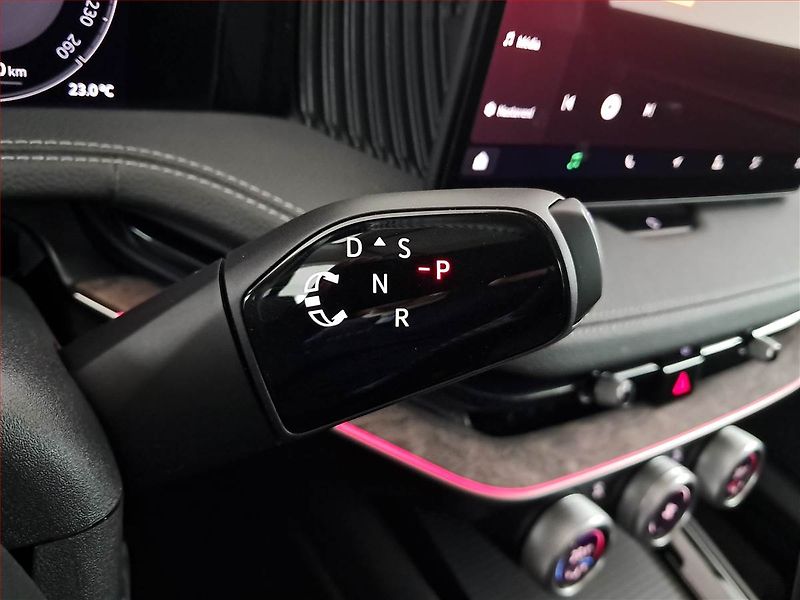 Škoda Superb (2024) 2.0 TDI - fotka 13 z 22