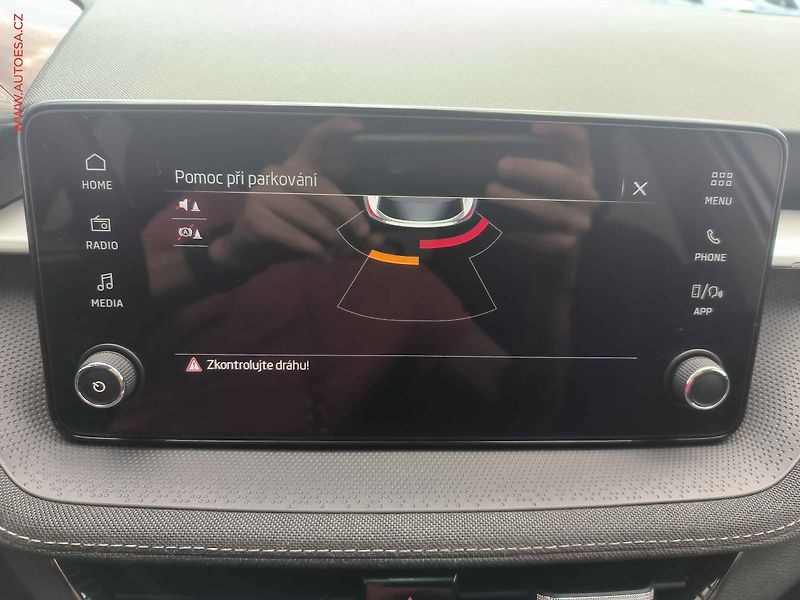 Škoda Fabia (2024) 1.0 TSi, ČR, DSG, LED, park - fotka 17 z 28
