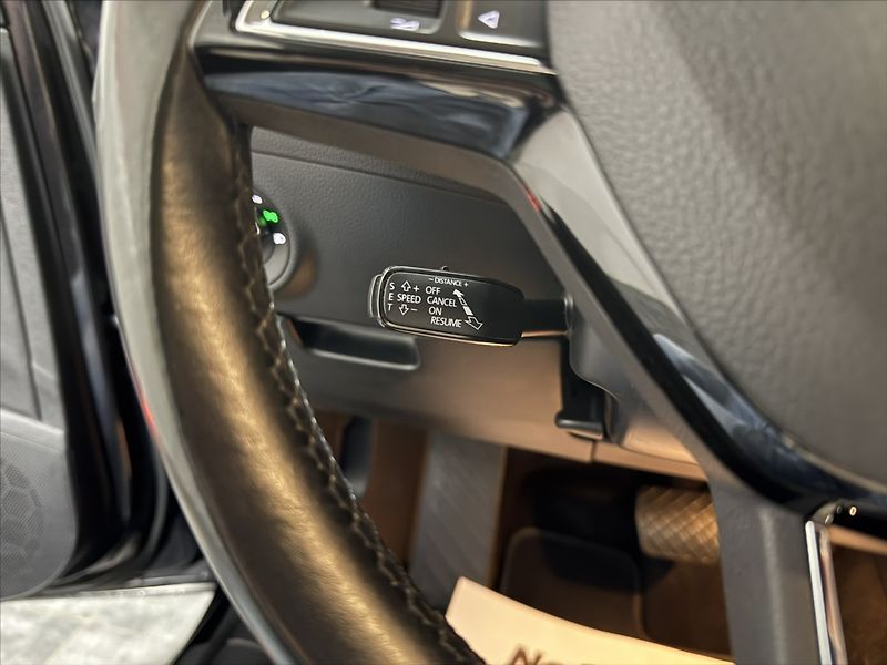 Škoda Superb 1,5   TSI DSG STYLE PLUS PANO - fotka 14 z 43