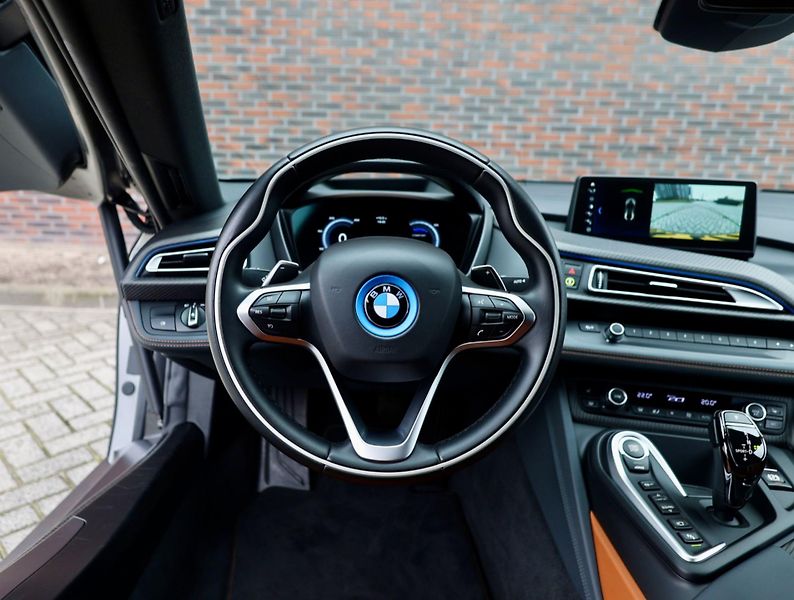 BMW i8 (2018) xdrive Laser - fotka 26 z 44