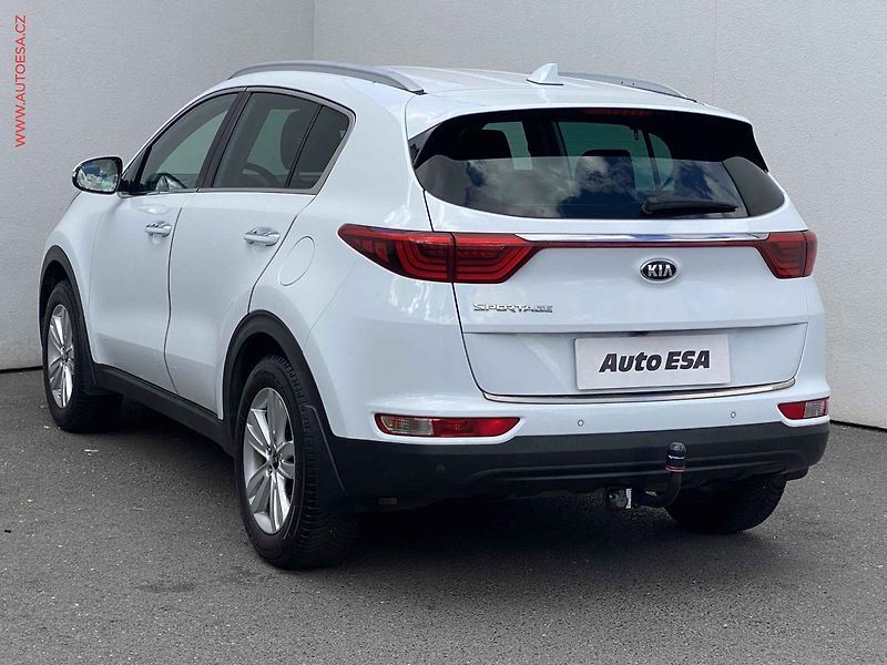 Kia Sportage (2017) 1.6 GDi, ČR, Active, navi - fotka 6 z 18