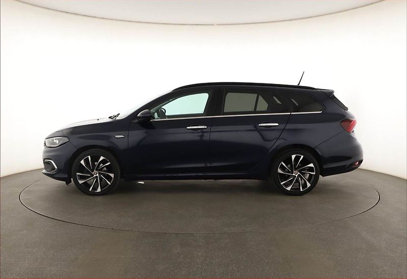 Fiat Tipo (2019) 1.6 MultiJet, Automat - fotka 3 z 20