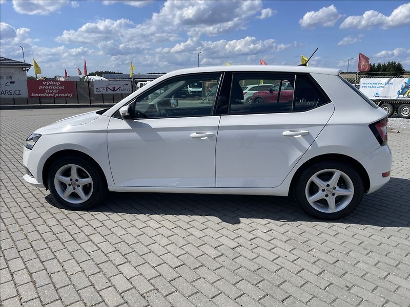 Škoda Fabia 1,0 MPi 44kw Klima ESP Tažné, - fotka 2 z 29