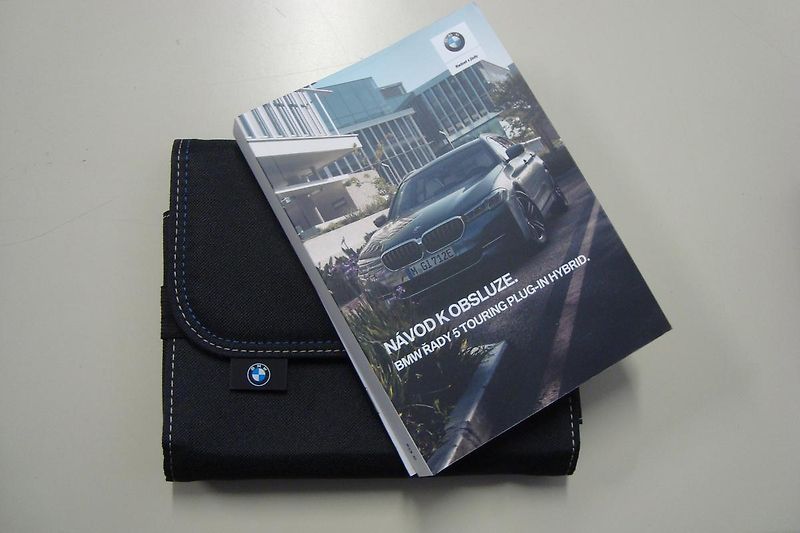 BMW Řada 5 (2021) 530e Xdrive, ČR, 1.Maj.S.Kn. - fotka 59 z 65