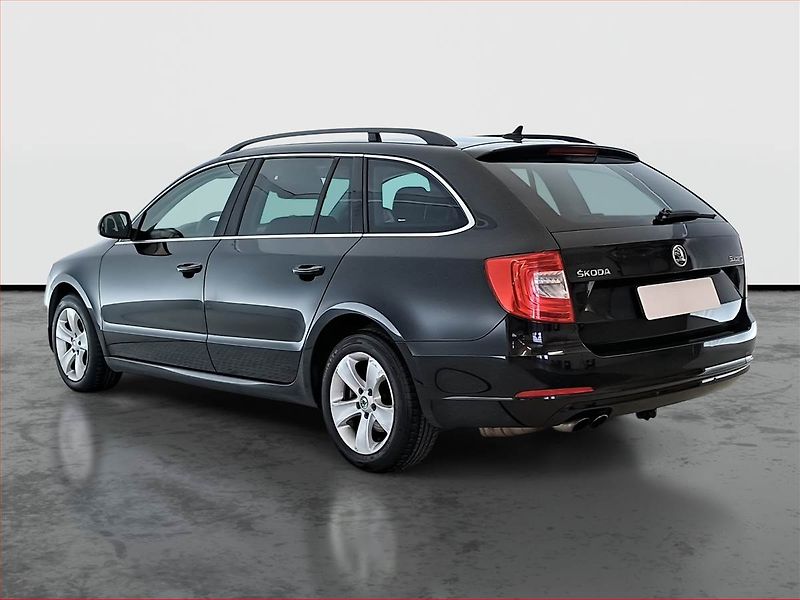 Škoda Superb (2014) Ambition 2.0 TDI, Serv.kniha - fotka 4 z 27