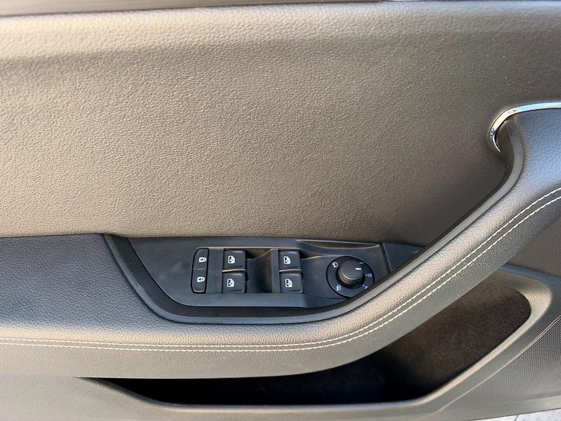 Škoda Superb (2021) Style 1.5 TSI DSG 110kW - fotka 32 z 37