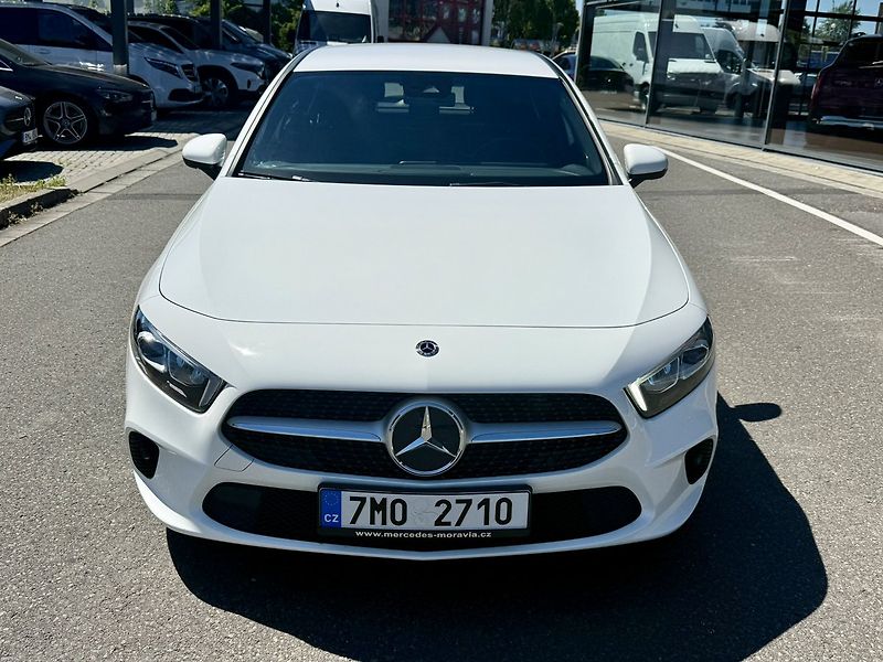 Mercedes-Benz Třídy A (2019) 180 d - fotka 3 z 31
