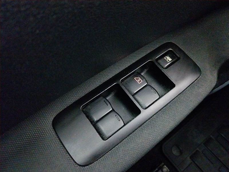 Nissan Qashqai (2012) 1.6 dCi, 4X4, Serv.kniha - fotka 17 z 19