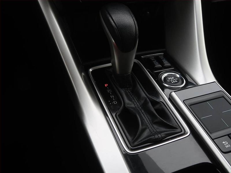 Mitsubishi Eclipse Cross (2018) 1.5 T-MIVEC, 4X4, Automat - fotka 13 z 18