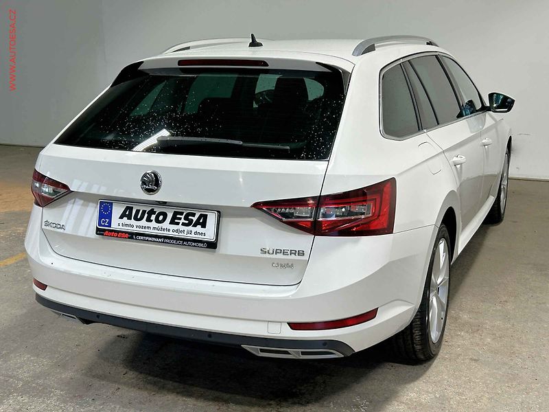Škoda Superb (2016) 2.0TDi 4x4, ČR, DSG, navi - fotka 4 z 17