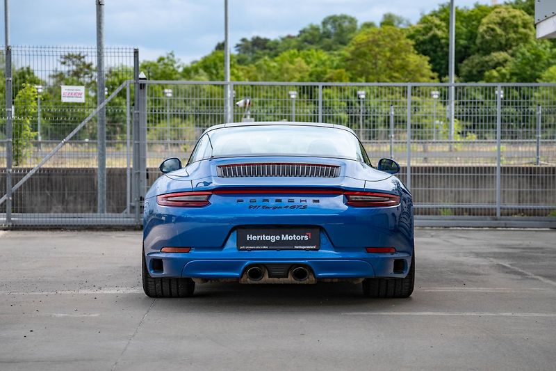 Porsche 911 (2018) 991 4 GTS Targa - fotka 6 z 38