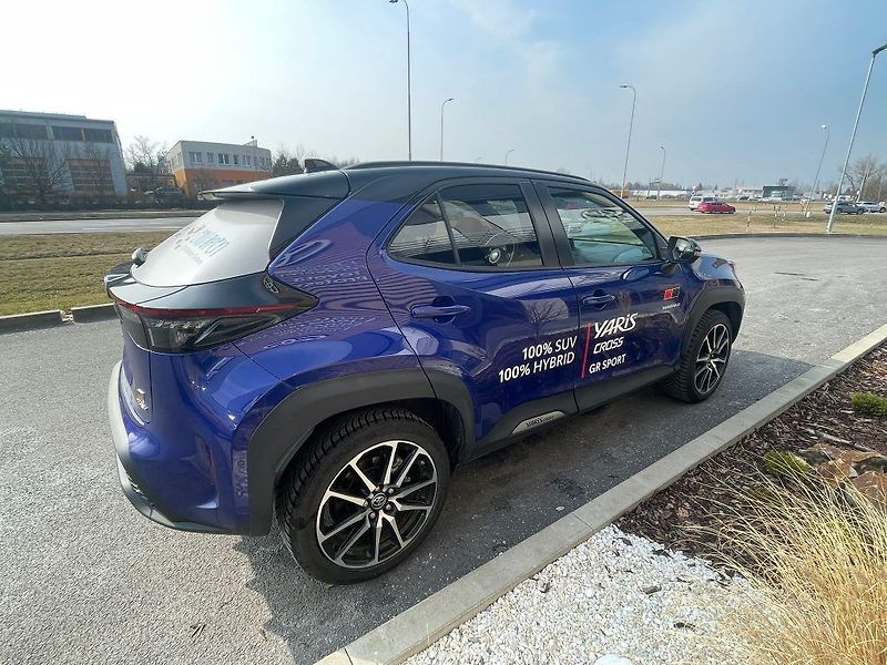 Toyota Yaris Cross GR s VIP - fotka 18 z 31