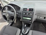 Volkswagen Touran 1.6 TDI 7MIST DSG  - náhled 17