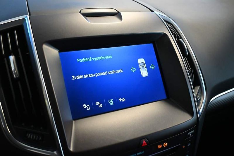Ford S-MAX (2022) 2.0 LED ACC SONY Tažné WEBASTO - fotka 17 z 40