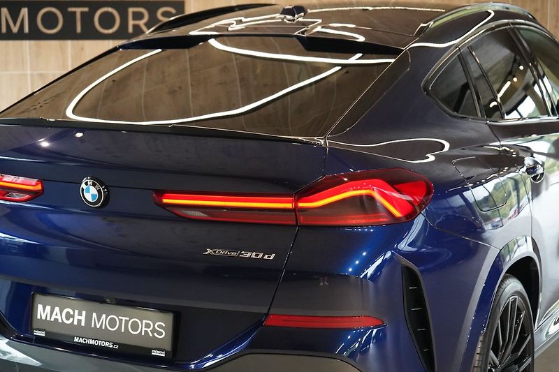 BMW X6 30d xDrive, Vzudch, Masáž - fotka 9 z 47