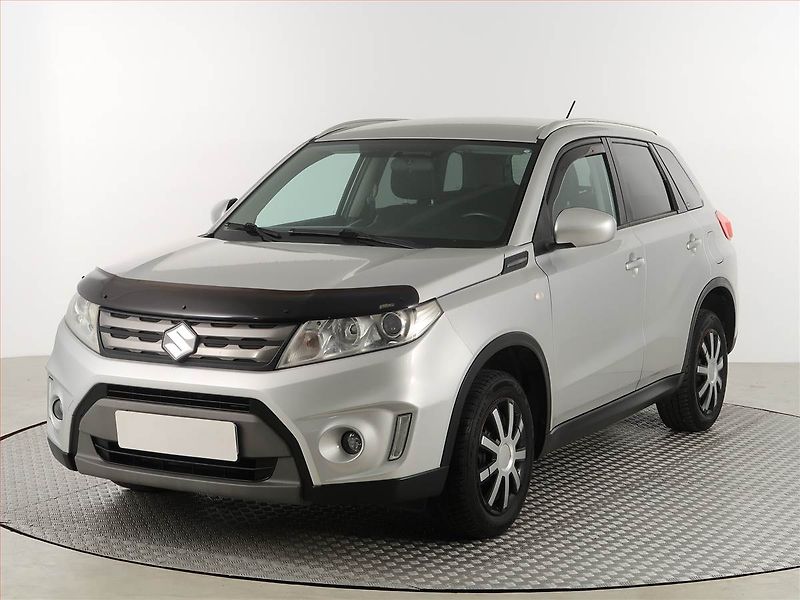 Suzuki Vitara (2015) 1.6 VVT, Navi, Tempomat - fotka 2 z 17