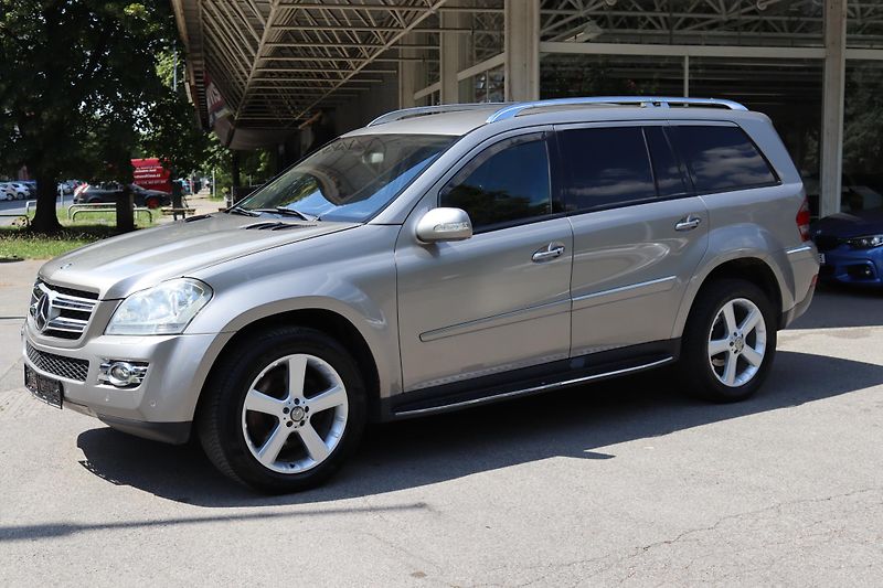 Mercedes-Benz GL 420CDI 4MATIC 225kW - fotka 16 z 48