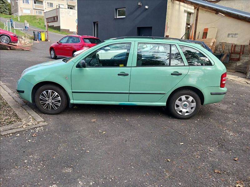 Škoda Fabia 1,4 MPI 50kW Kombi - fotka 4 z 16