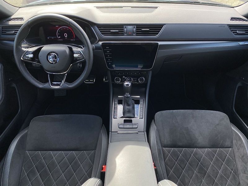 Škoda Superb (2022) 2.0 TDI 4x4 DSG Sportline - fotka 5 z 35