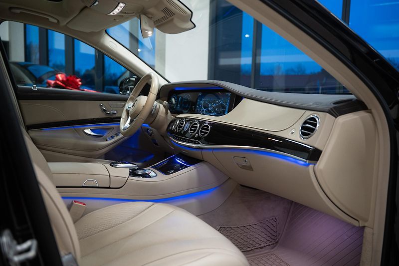Mercedes-Benz Třídy S (2017) S350D PANORAMA - fotka 13 z 36