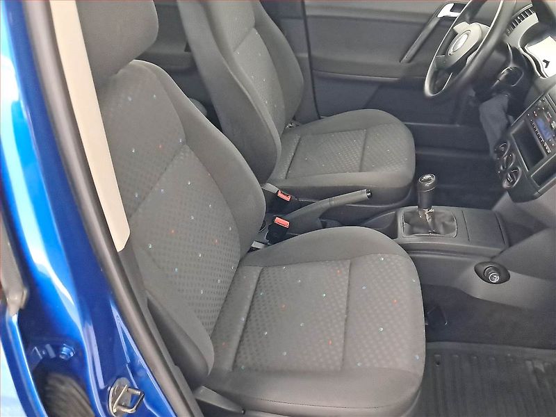 Volkswagen Polo (2003) 1.2, Serv.kniha, nová STK - fotka 9 z 17