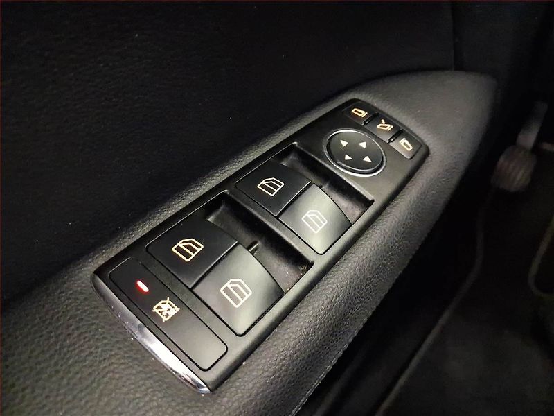 Mercedes-Benz Třídy E (2010) Avantgarde E 250, Automat - fotka 16 z 17